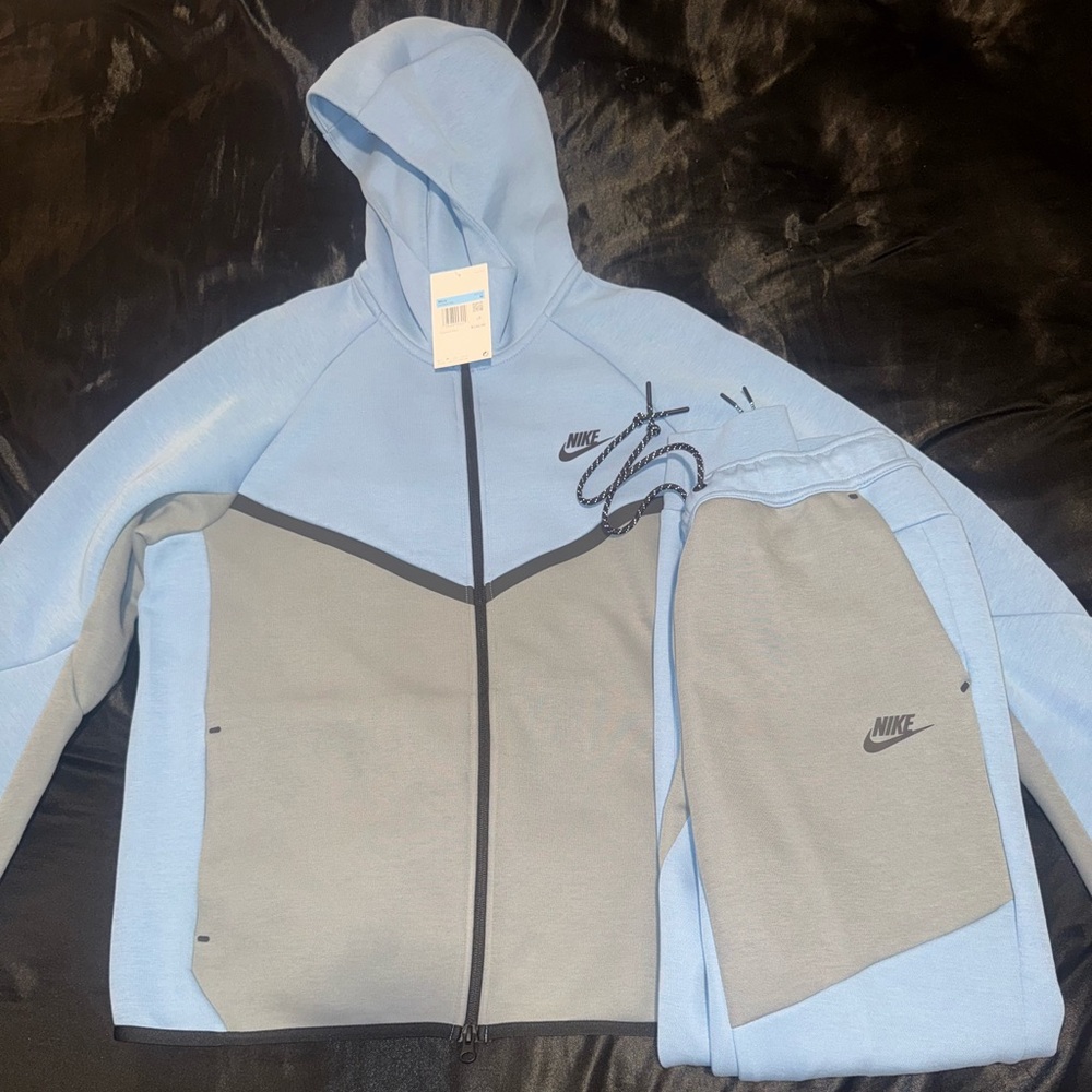 Nike tech Blue Apparel